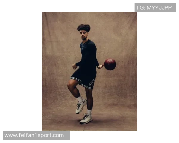 安东尼儿子基扬NCAA首秀球鞋成首张1of1球星卡引发热议